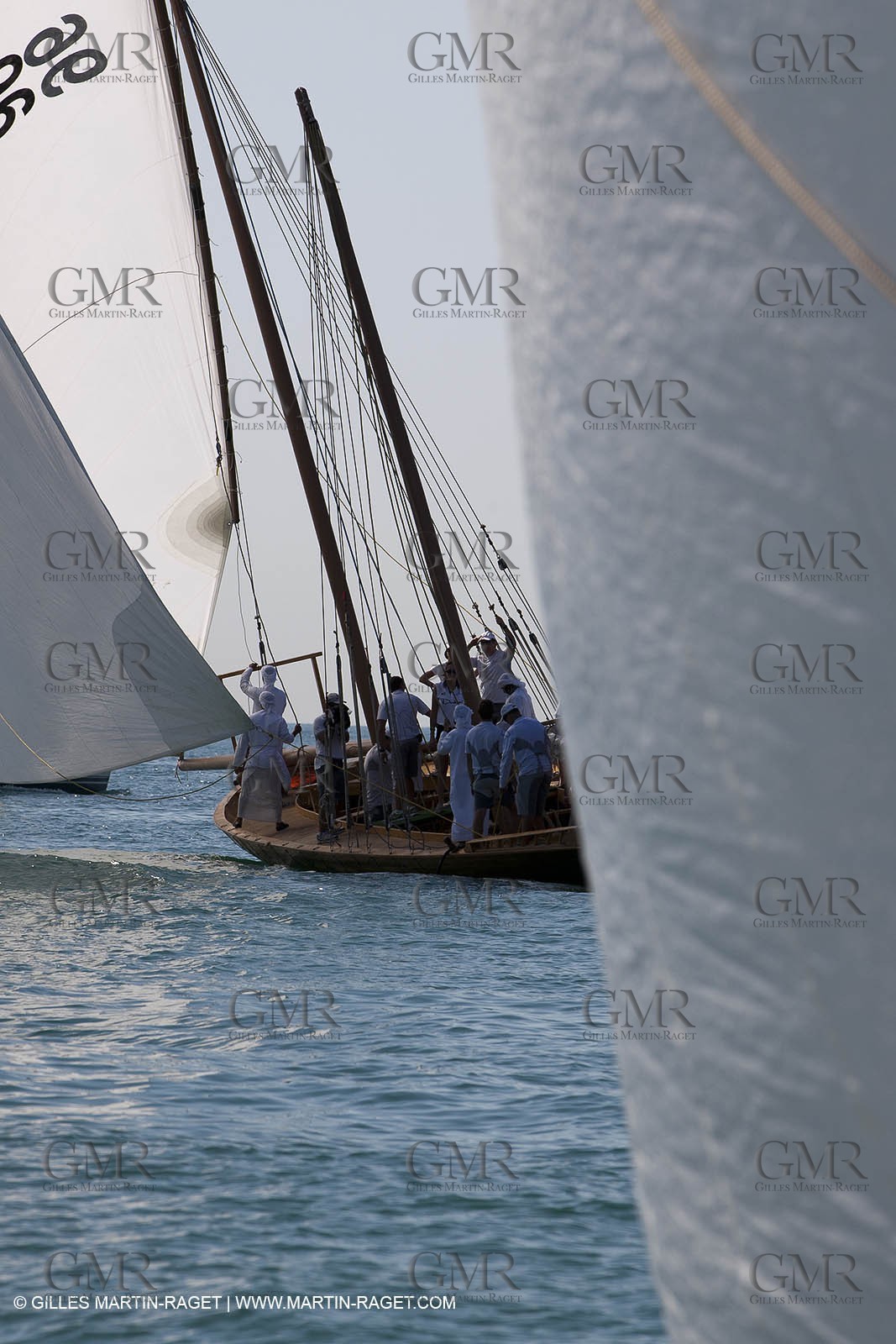 20 11 2010 - Dubai (UAE) - Dubai Louis Vuitton Trophy - Traditionnal dhow races for competing teams