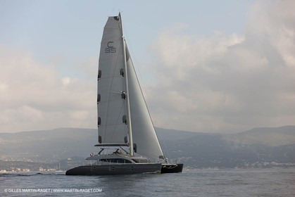 25 02 2011 - La Ciotat (FRA,13) - Super Yachts - Chantier H2X - Cartouche