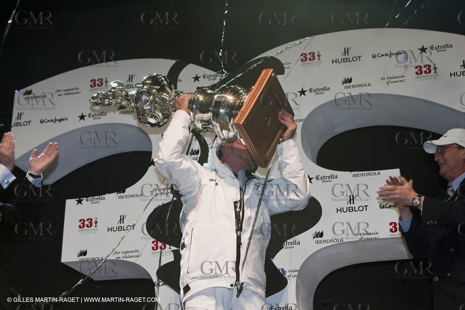 14 02 2010 - Valencia (ESP) - 33rd America's Cup - BMW ORACLE Racing - Race 2