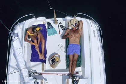 Voile, croisière, personnages, couples à bord