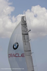 23 01 2009 - Auckland (NZL) -  Louis Vuitton Pacific Series - BMW ORACLE Racing-Tuning up onboard Emirates Team New Zealand yacht