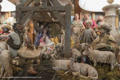 27 01 2018; L'isle sur Sorgue (FRA; 84); Les antiquaires; Crèche et santons de Jean-Jacques Bourgeois