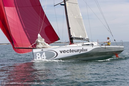 01 06 2010 - Port Camargue (FRA,30) - Class 40 Vecteur Plus, entraînements