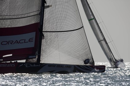 19 11 2010 - Dubai (UAE) - Dubai Louis Vuitton Trophy -  Round 2 - BMW ORACLE Racing Vs Synergy