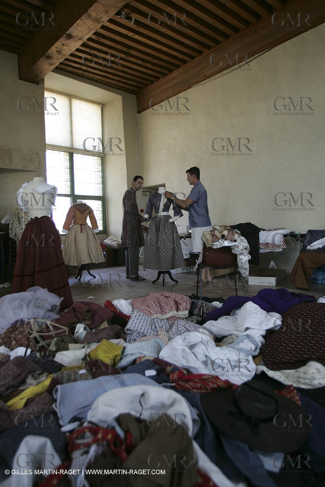May 2004 - La Tour d'Aigues (FRA, 84) - Old costumes for women of the South exhibition