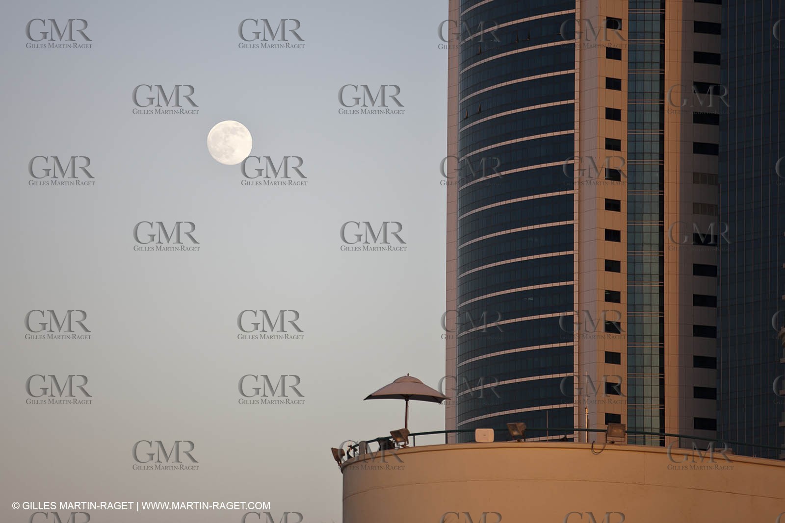 20 11 2010 - Dubai (UAE) - Dubai Louis Vuitton Trophy - Traditionnal dhow races for competing teams