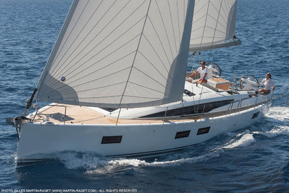 28 08 2016, Hyères (FRA,83), Chantier Jeanneau, Jeanneau Yacht 51