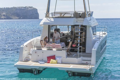08 04 2015, Andraitx (Isla de Mallorca, Islas Baleares, ESP), Chantier Fountaine-Pajot, Motor Yacht 37