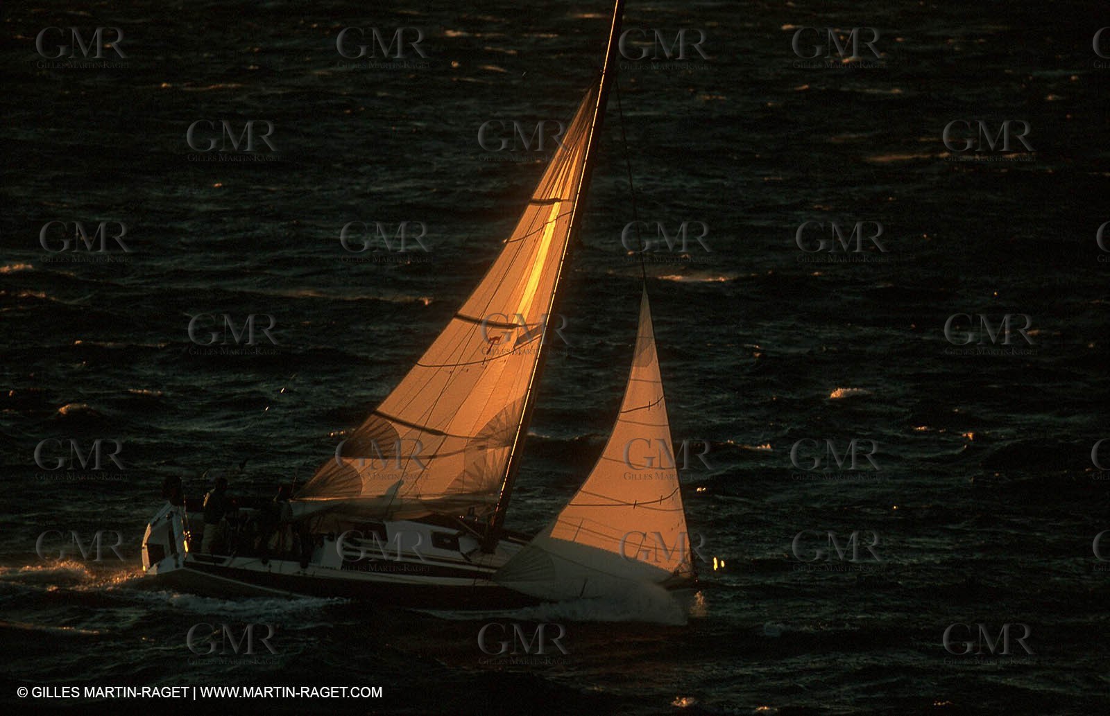 Crusing monohull sailing