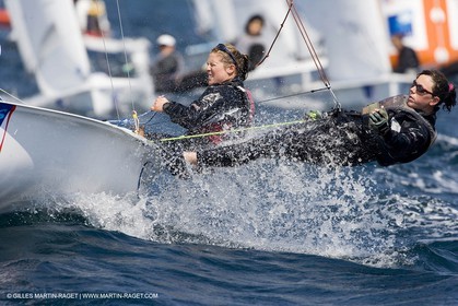 27 04 2007 - Semaine Olympique Française 2007 - Hyères - Jour 6 - Medal Race - Team France - Lecointre-Lemaître