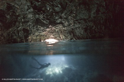 06 05 2009 - Marseille (FRA, 13) - Les Calanques - Morgiou - Le trou du soufleur