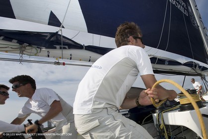 05 07 2012 - New York (USA) - Ocean Krys Race - Speed runs in fornt of NY city