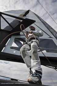08 02 2010 - Valencia (ESP) - 33rd America's Cup - BMW ORACLE Racing - Day off 1 - Getting the yacht ready