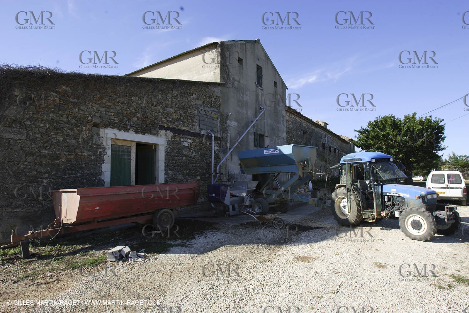 Harvest - D'or et de Gueule castle