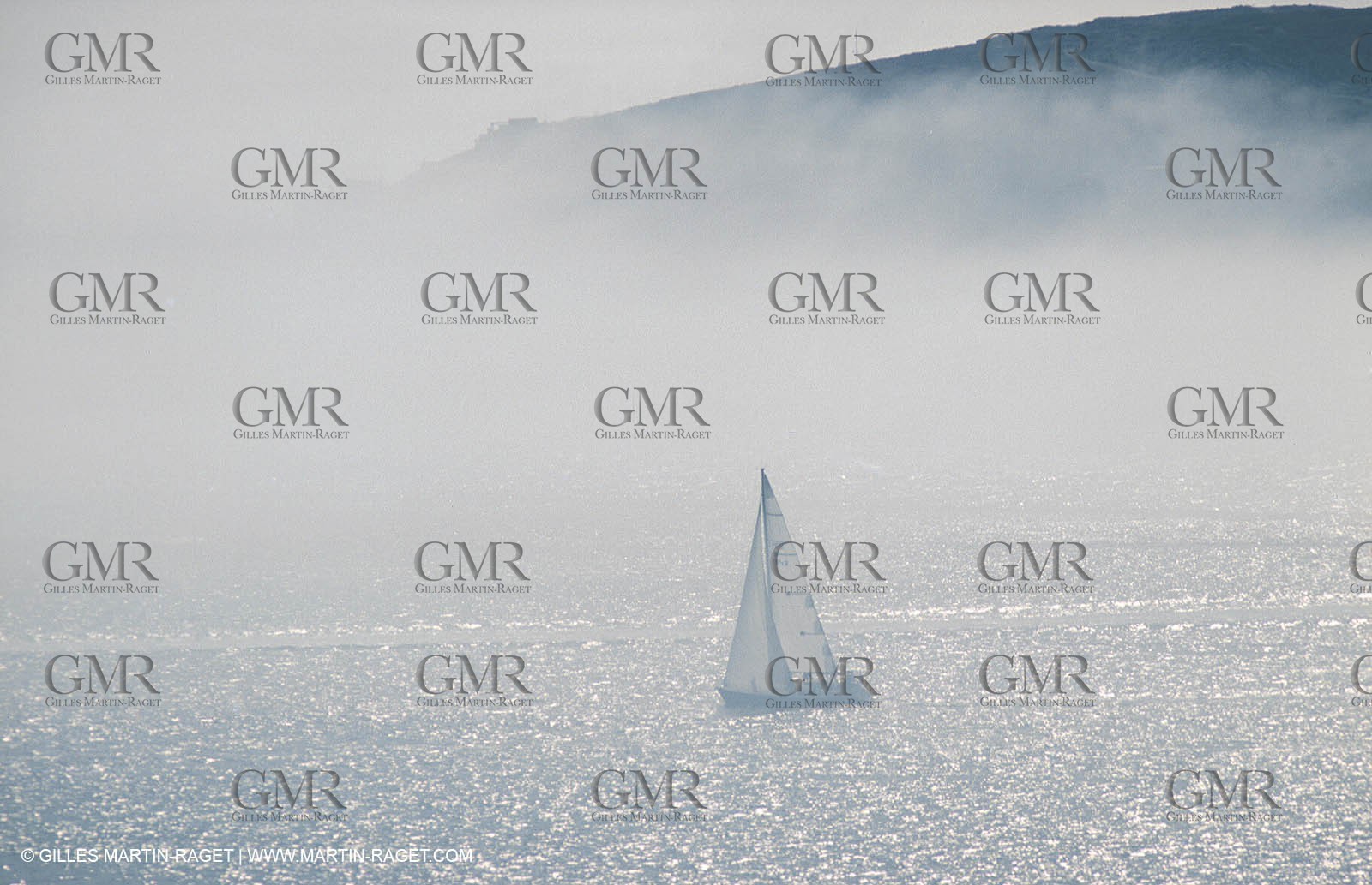 Crusing monohull sailing