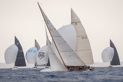 19 06 2024, Porquerolles Island (FRA), Championnat du monde des 12 m JI 2024, Race Day 1