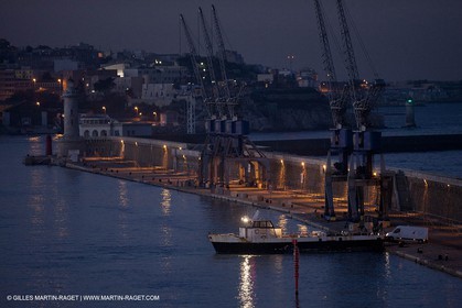 17 02 2012 - Marseille (FRA,13) - Arrivée dans le port de marseille à bord du Piana (Cie La Méridionale)