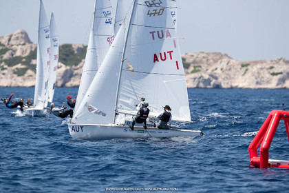 09 07 2023, Marseille (FRA), Paris 2024 Sailing Test Event, Race Day 1, 470