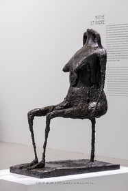 02 05 2023, Paris (FRA), oeuvre de Germaine Richier, Exposition Centre Pompidou 2023,  L'Eau 1953-1954, Bronze patiné foncé,Fondeur : Susse, Paris, 147 x 62 x 98 cm, Centre Pompidou, Musée national d'art moderne, Paris, achat de l'état, 1956