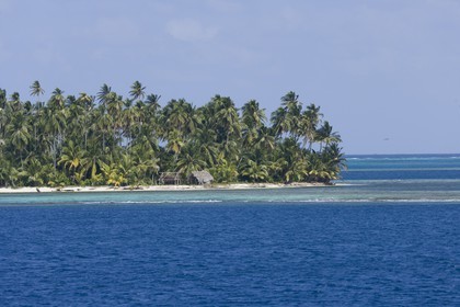 01 02 2008 - San Blas Archipelago (Panama) - Motor Yacht Senses