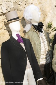31 10 2013 - Ansouis (FRA,84) - Chateau d'Ansouis - Costumes de l'exposition Habits d'hommes