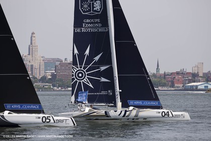 05 07 2012 - New York (USA) - Ocean Krys Race - Speed runs in fornt of NY city
