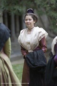 04 03 2007 - Arles - Queen of Arles and her assistants - winter costume trials