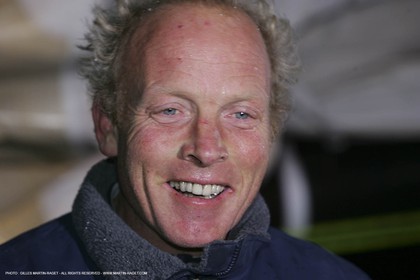 Arrivée 3eme - Mike Golding - Ecover -  Classe IMOCA - Vendée Globe 2004