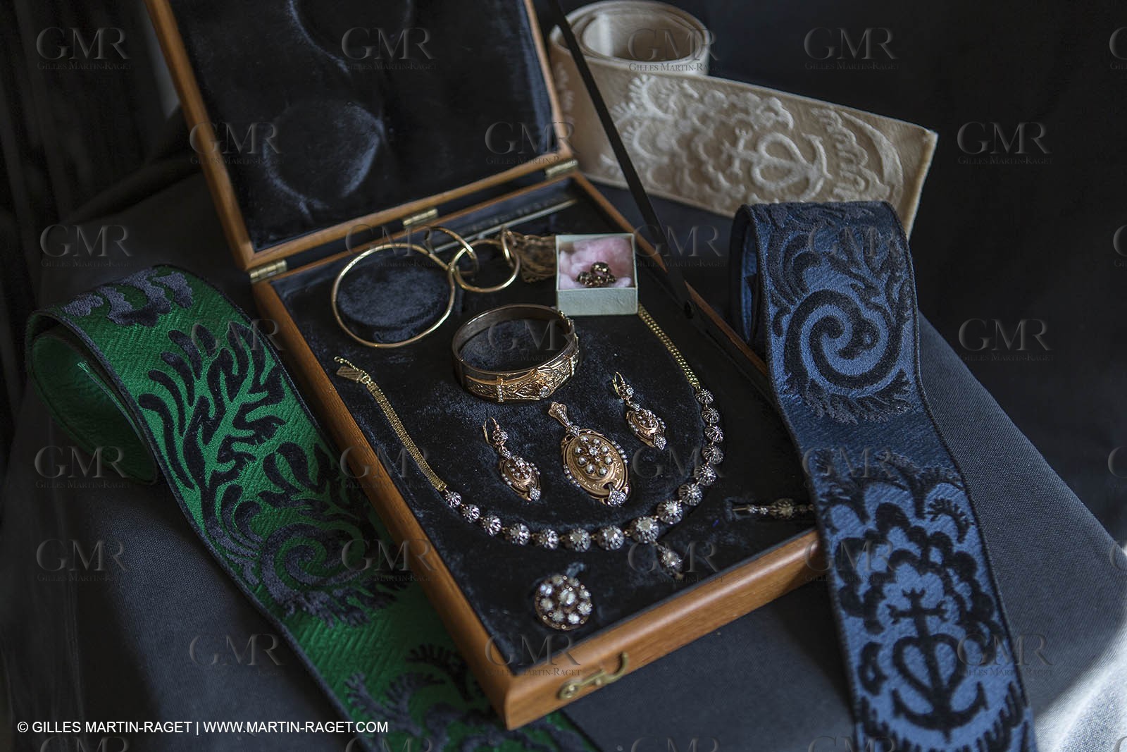 02 06 2014, ARles (FRA,13) Queen of arles Jewelry handover