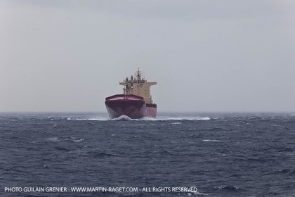 14 05 09 - Marseille - Record de la Méditerranée - Groupama 3 - Franck Cammas - G class - Départ de Marseille pour Carthage
