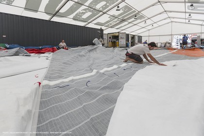 08 11 2014, Capetown (ZAF), Volvo Ocean Race 2014-15, Team Alvimedica, Nursing the boat