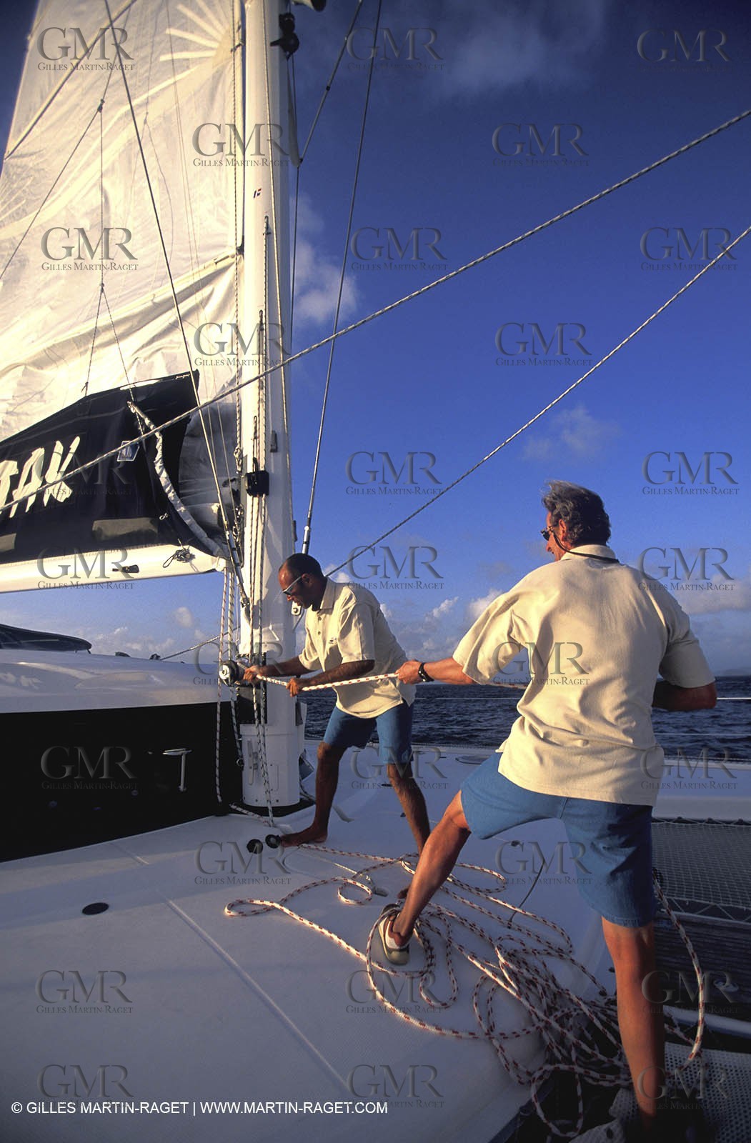 Cruising - People - Crew work