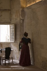 04 03 2007 - Arles - Queen of Arles and her assistants - winter costume trials