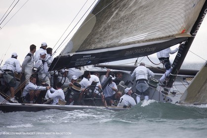 03 08 2010 - Cowes (UK, IOW) - The 1851 Cup -  BMW ORACLE Racing - Day 1.