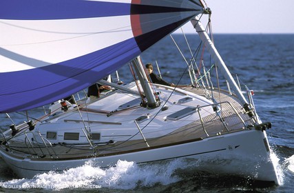 Monocoque de croisiere sous voile