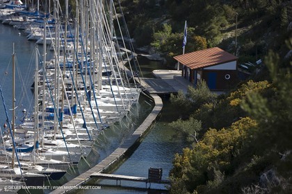 27 03 2010 - Marseille (FRA,13) - Les Calanques - Port Miou