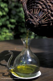 Controlled appelation Vallée des Baux Olive oil