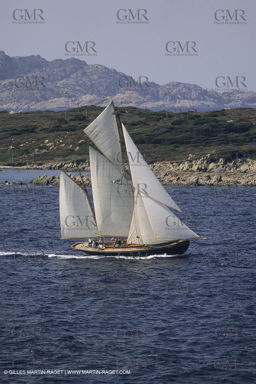 Sailing, Classic yachts (for yacht names check keywords)