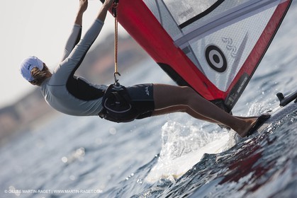 20 04 2010 - Hyères (FRA,83) - SOF 2010 - ZHIK Team - RSX women - Marina Alabau