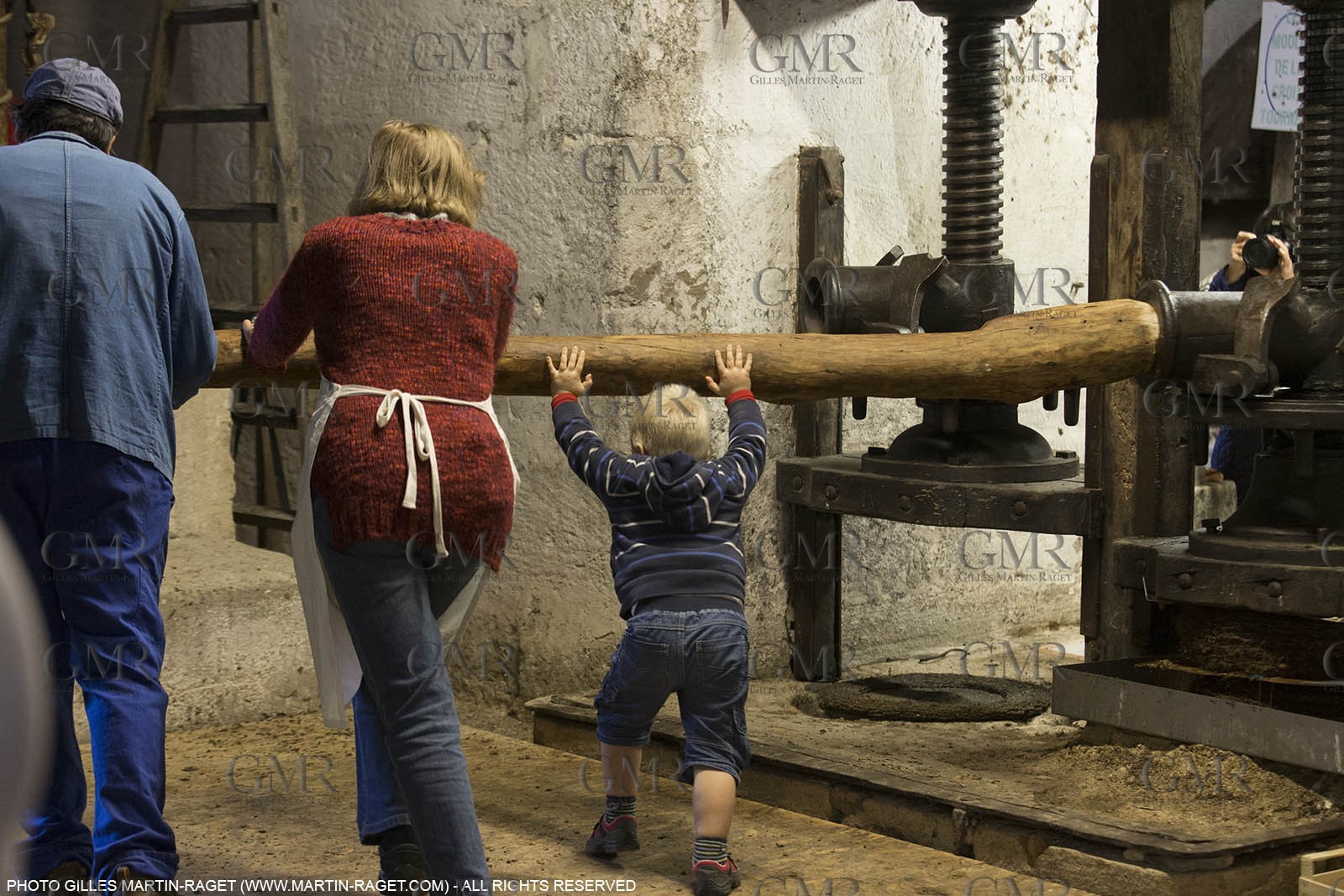 14 11 2015, Saint-Etienne du Grès (FRA,13), traditional making of olive oil at La Croix mill