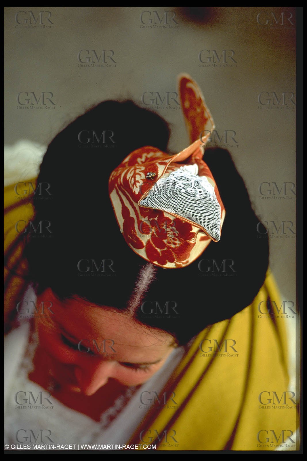 Women of Arles in traditional costume