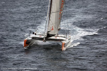 Orange II - 2004 Mediterranée Record - Start off Marseilles