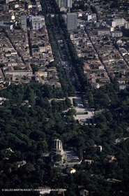 Nîmes