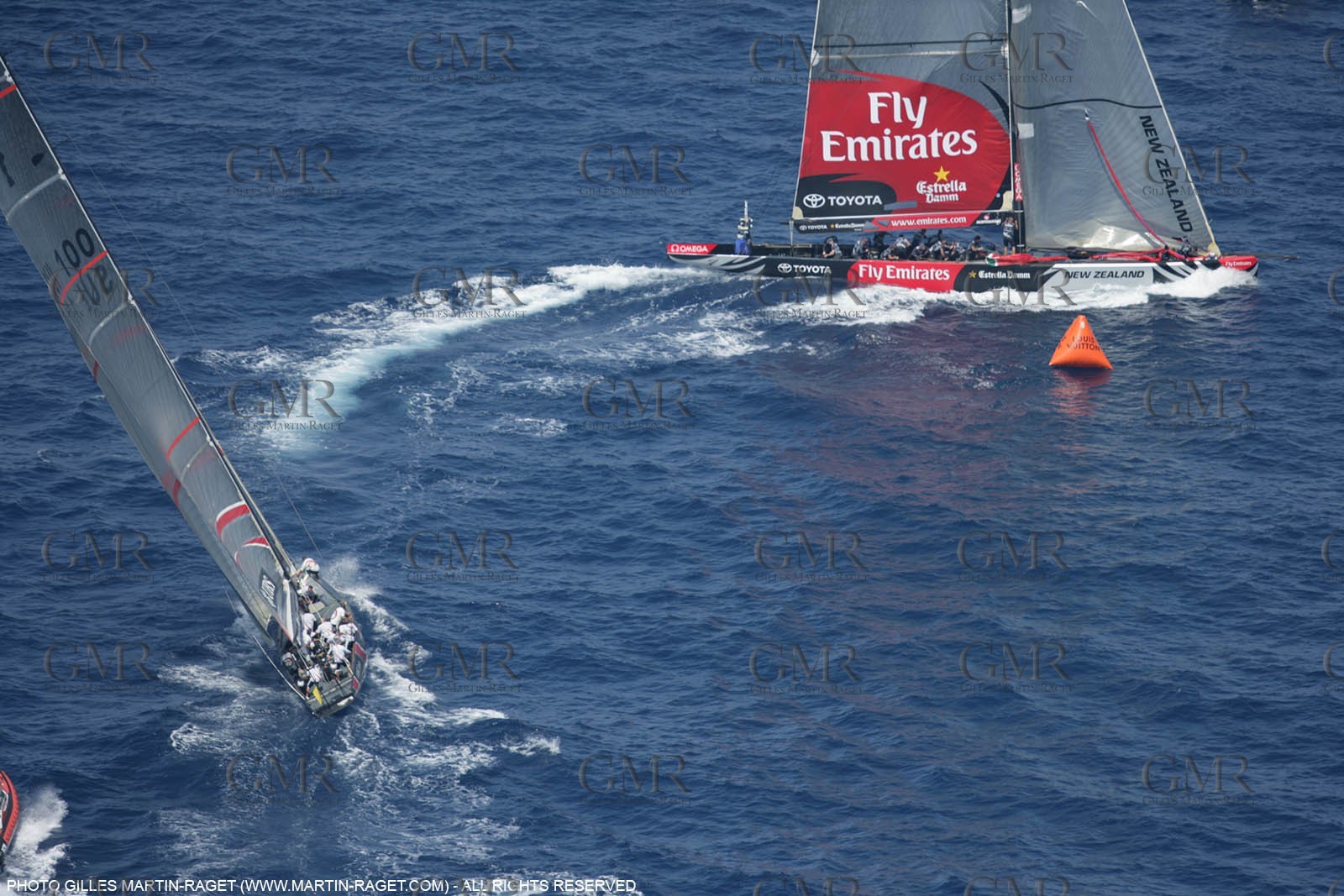 2' 06 2007-Valencia (Spain)- 32nd America's Cup - Final Match - Day 2