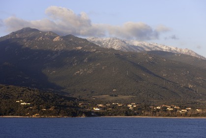 16 02 2012 - Propriano (FRA, Corse) - Compagnie la Méridionale - Le Piana en escale à Propriano