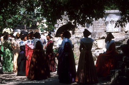 Women of Arles in traditional costume