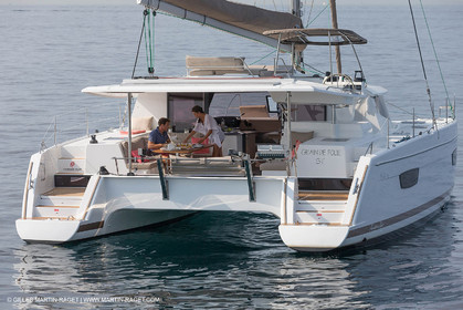 12 09 2016, Cannes (FRA,06), Chantier Fountaine-Pajot, Helia 44