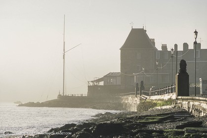 Sailing, shore and dock ambiances, Cowes, (UK, IOW)