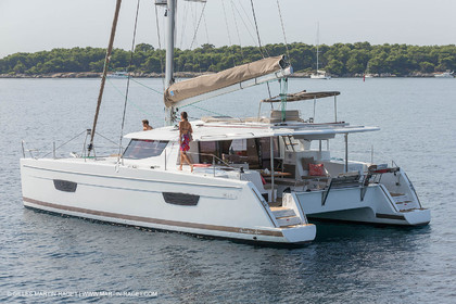 12 09 2016, Cannes (FRA,06), Chantier Fountaine-Pajot, Helia 44