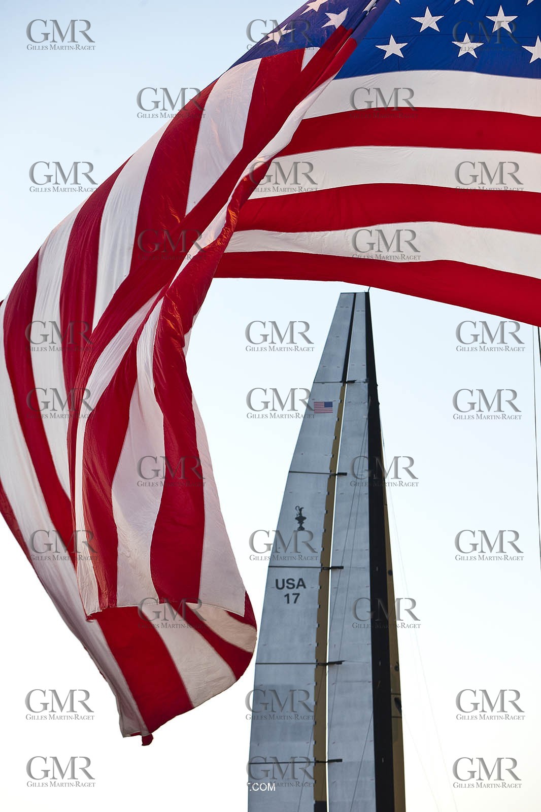 10 02 2010 - Valencia (ESP) - 33rd America's Cup - BMW ORACLE Racing - Day 3, Dock out